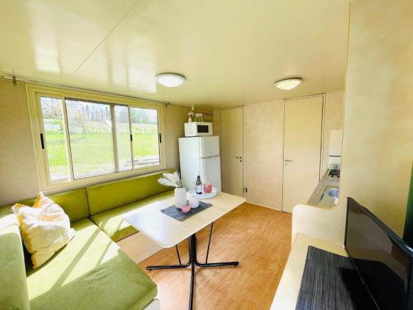 På billedet ses objektet Mobilheim Vita - Výrovická přehrada beliggende i byen Vevčice.