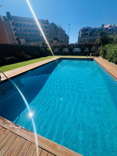 Nella foto è visibile l'oggetto Elegante piso de sueños con piscina situato nella città di Lloret de Mar.