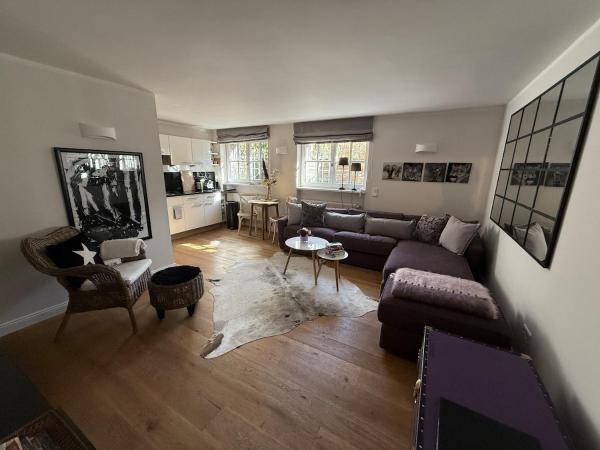 A la foto es mostra l'objecte Stylish Garden Apartment in Central Munich situat a la ciutat de Munic.