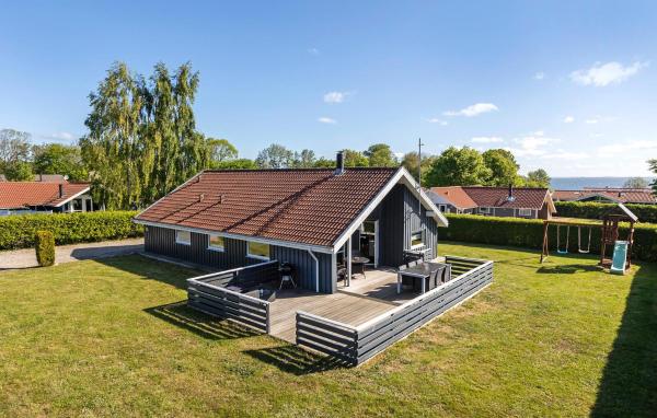Na fotografii je vidět objekt Awesome Home In Sydals With Sauna nacházející se ve městě Sarup.
