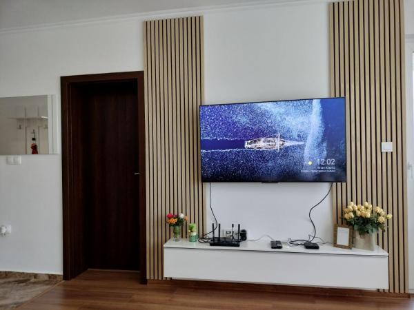 A la foto es mostra l'objecte Апартамент Изгрев situat a la ciutat de Nova Zagora.