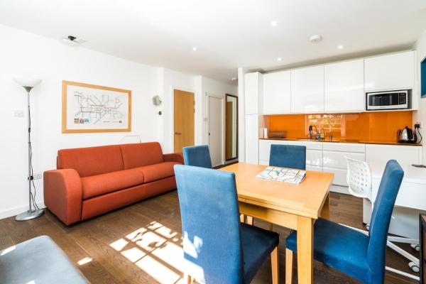 Charming 2 Bedroom Apartment in Kentish Town, London