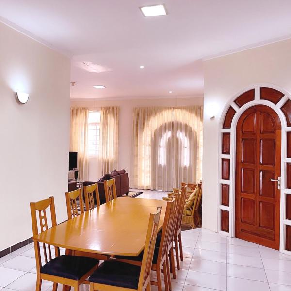 Paramaribo Villa 8p Full Airco Near Mall, Paramaribo