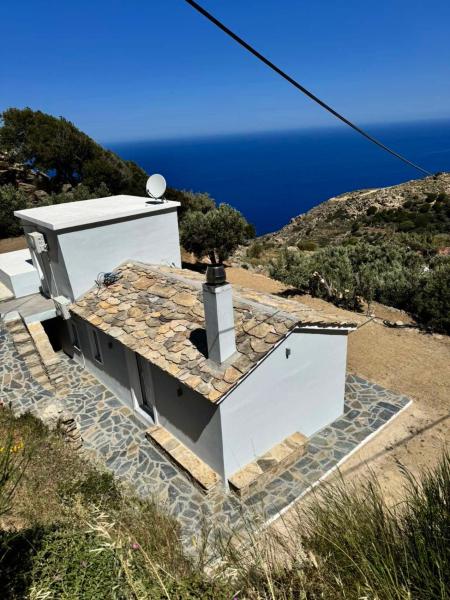 På billedet ses objektet Amalour Villa beliggende i byen Amálon.