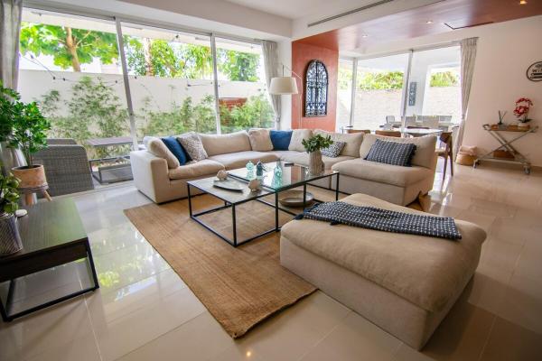A la foto es mostra l'objecte 380sq mts, 2 stories Apt, Private Pool, CapCana situat a la ciutat de Punta Cana.