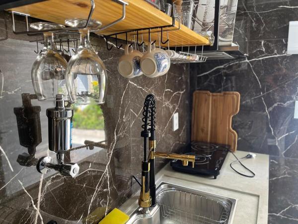 På billedet ses objektet cozy Loft 6, air conditioning, WI-FI, TV, kitchen beliggende i byen Nova Iguaçu.