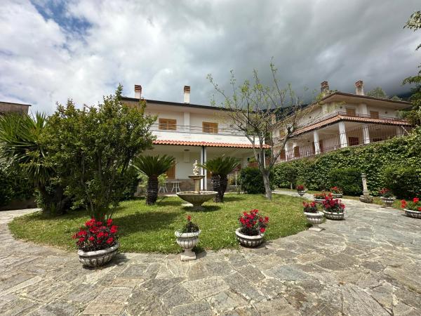 På bildet vises objektet Lotelito Villa som ligger i byen Calvanico.