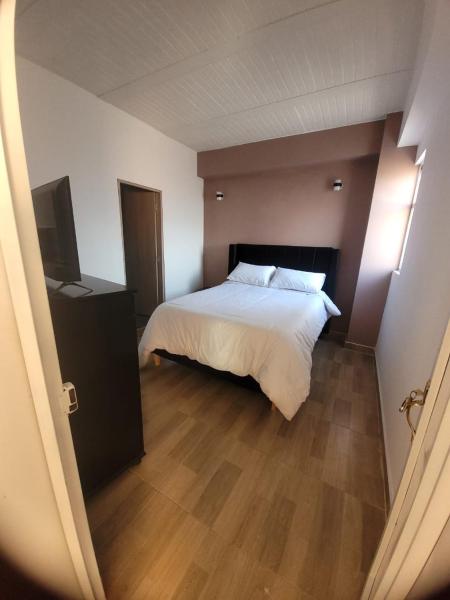 På billedet ses objektet Hotel CasaBlanca H5 beliggende i byen Ráquira.