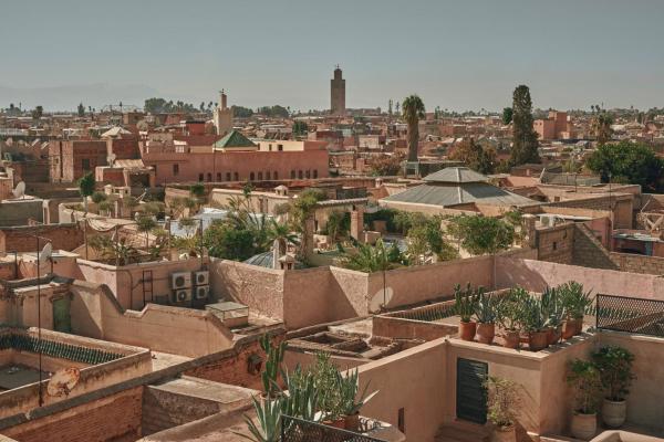 A la foto es mostra l'objecte Dar Majdoub situat a la ciutat de Marràqueix.
