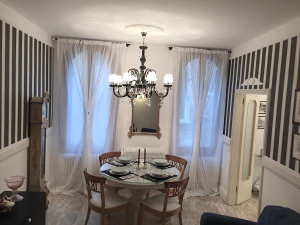 A la foto es mostra l'objecte Casa Dello Spezier situat a la ciutat de Venècia.
