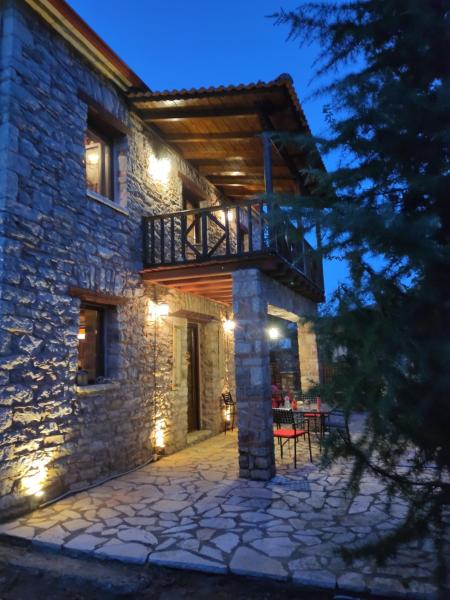 Na fotografii je vidět objekt Kleitor Stone Villa-Peloponnese Getaway nacházející se ve městě Velimákhion.