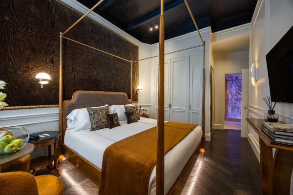 HT6 Maison, Rome
