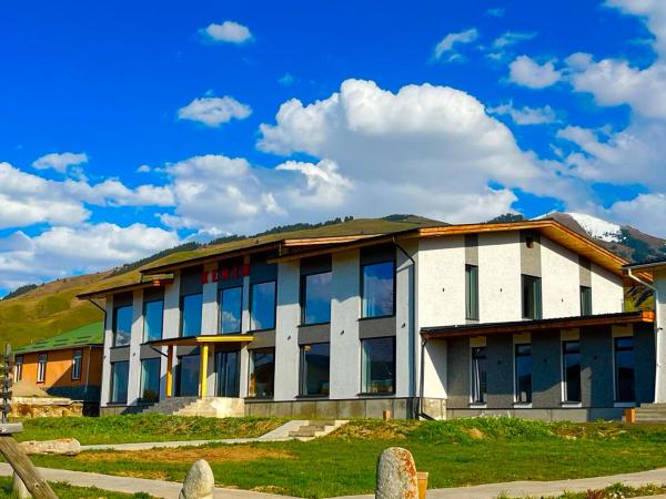 Na zdjęciu widoczny jest obiekt Kemin Guest House położony w mieście Krasnyy Most.