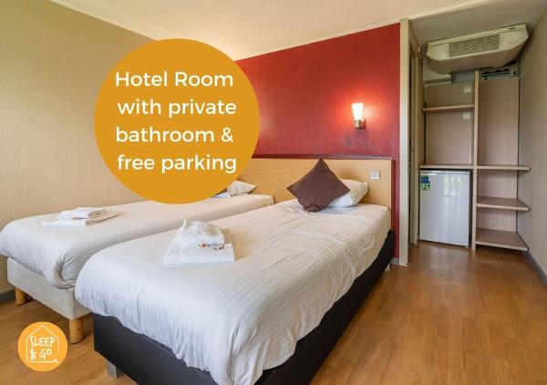 На фото показан объект Sleep & Go Brugge, расположенный в городе Loppem.