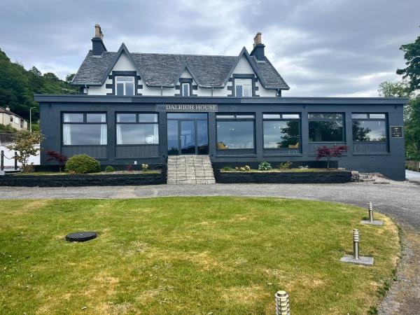 På billedet ses objektet Dalrigh House beliggende i byen Oban.