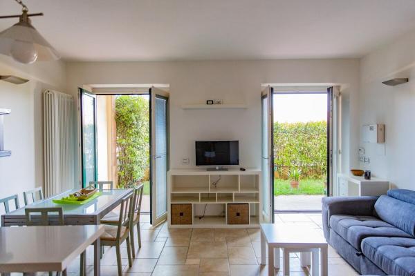 A la foto es mostra l'objecte Tranquil & Modern Apartment outside ZTL situat a la ciutat de Galluzzo.