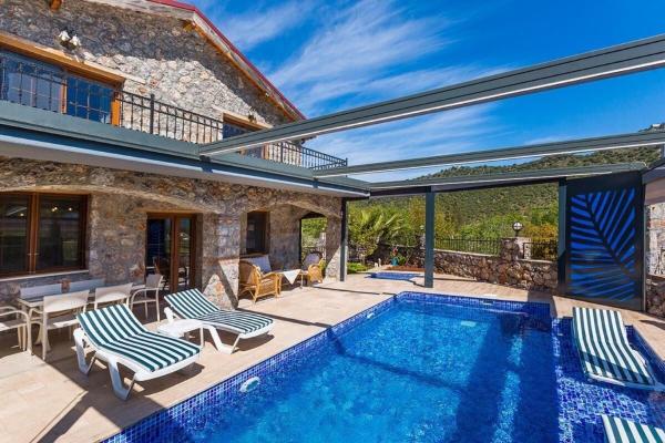 Villa Ege Stone Korunaklı ve Isıtmalı Havuz Jakuzi, Fethiye