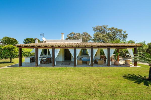 Auf dem Foto ist das Objekt Villa Sabrina in der Stadt Simius zu sehen.