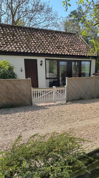 A la foto es mostra l'objecte Elm Barn situat a la ciutat de Redgrave.