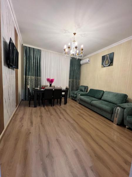 A la foto es mostra l'objecte Sumqayıt Bulvar situat a la ciutat de Sumqayit.