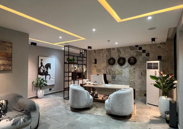 Στη φωτογραφία φαίνεται το αντικείμενο Zero Degrees Hotel που βρίσκεται στην πόλη Umueme.