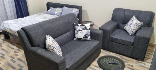 A la foto es mostra l'objecte Luxurious Studio situat a la ciutat de Voi.