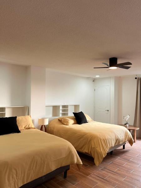 På billedet ses objektet Habitacion Berlin en The Green Door beliggende i byen Aguascalientes.