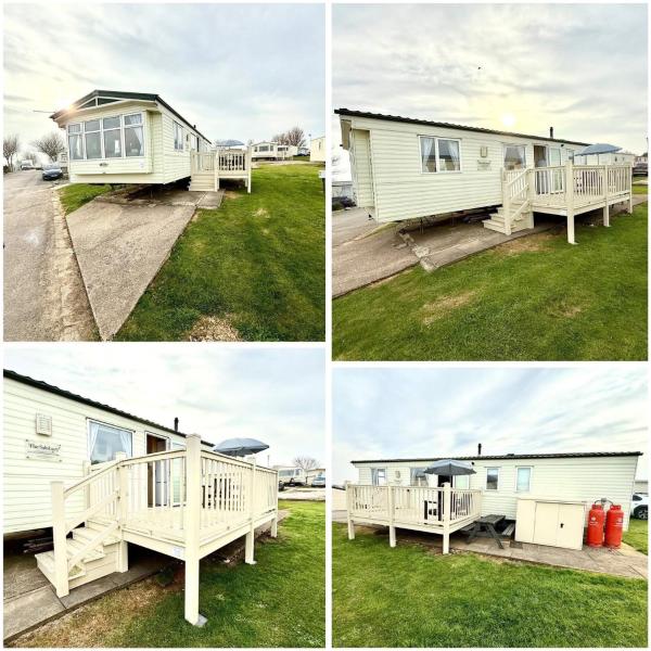 På bildet vises objektet 3 Bedroom 8 birth Caravan - Sand Le Mere som ligger i byen Tunstall.