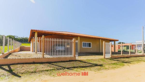 A la foto es mostra l'objecte Casa em Alambari com Area Gourmet e Piscina situat a la ciutat de Sarapuí.