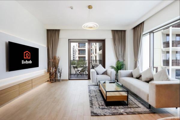 Livbnb-Elegant 2BR, Creek Beach, Pool & Gym, Дубай