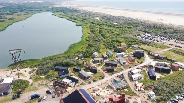Kuvassa näkyy kohde Basecamp Tiny House Eco-resort IJmuiden, joka sijaitsee kaupungissa IJmuiden.