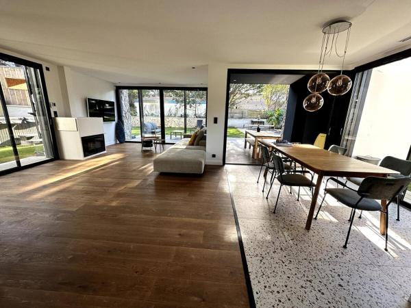 På billedet ses objektet Maison bord de mer Anglet beliggende i byen Anglet.