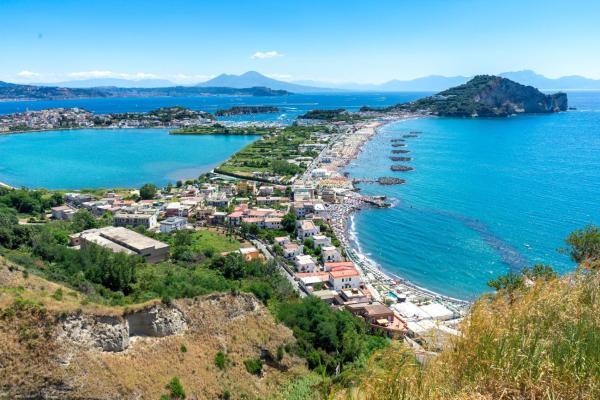 Na foto é possível ver o objeto Casa vacanze Michelina localizado na cidade de Monte di Procida.