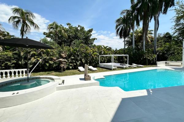 Art And Sculptures Peñon - Girardot