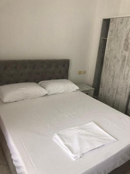 Na fotografii je vidět objekt Apartament 6 nacházející se ve městě Durrës.