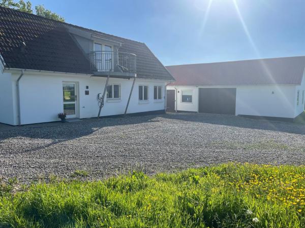 A la foto es mostra l'objecte Kobbeldalhus situat a la ciutat de Bredsten.