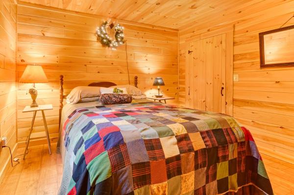Foto 8: Fish, Hunt, Ride and Ski 4-Season Phillips Retreat