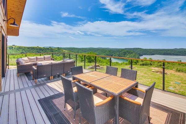 A la foto es mostra l'objecte Stunning Hilham Home with Hot Tub, Views and Fire Pit! situat a la ciutat de Celina.