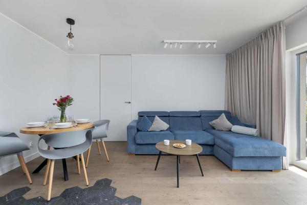 På billedet ses objektet Spacious Apartment with Parking in Międzywodzie by Noclegi Renters beliggende i byen Międzywodzie.