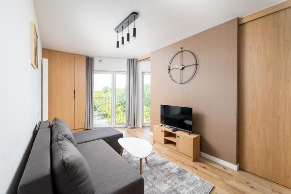 Praga Bliska Modern Apartment by BookingHost, Warsaw
