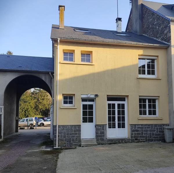 På billedet ses objektet le blé en herbe beliggende i byen Pierrefitte-en-Cinglais.