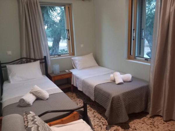 På bilden syns objektet Epicurus Beach House - Dialiskari som ligger i staden Kánalos.