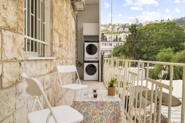 A la foto es mostra l'objecte Bahai Gardens Charming Stay by Sea N Rent situat a la ciutat de Haifa.