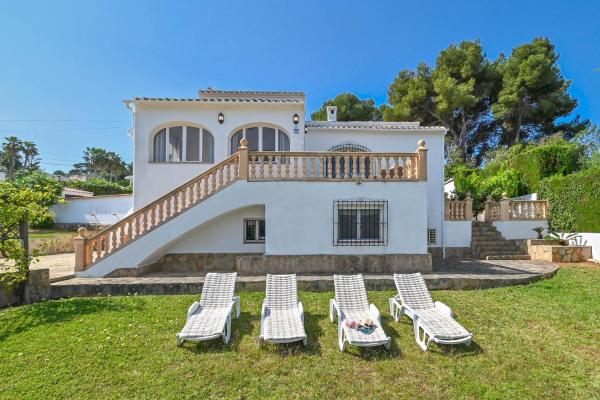 På billedet ses objektet Villa Tulip by Marhen Homes beliggende i byen Jávea.