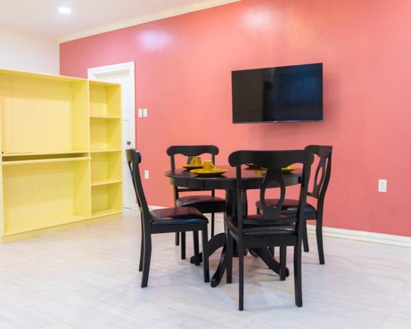 Na zdjęciu widoczny jest obiekt YNLi położony w mieście Baboon Island.