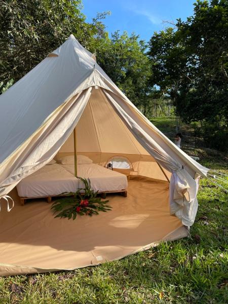 Na zdjęciu widoczny jest obiekt Glampea La Fortuna Glamping położony w mieście Fortuna.