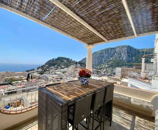 Nella foto è visibile l'oggetto La Grande Perla 3 Bedroom Apartment situato nella città di Capri.