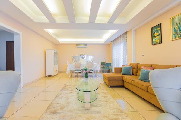 A la foto es mostra l'objecte Elite Apartment situat a la ciutat de Accra.