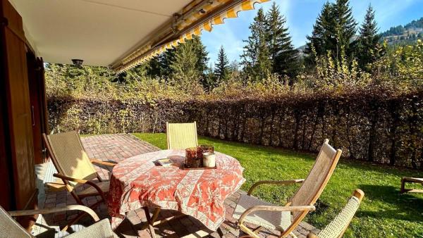 A la foto es mostra l'objecte Spa Chalet in Ground Floor Cozy Duplex situat a la ciutat de Saanenmöser.