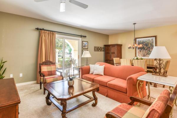 På bildet vises objektet 4106-1 Cozy Ground Floor 1 BR with fenced patio som ligger i byen St. Augustine.